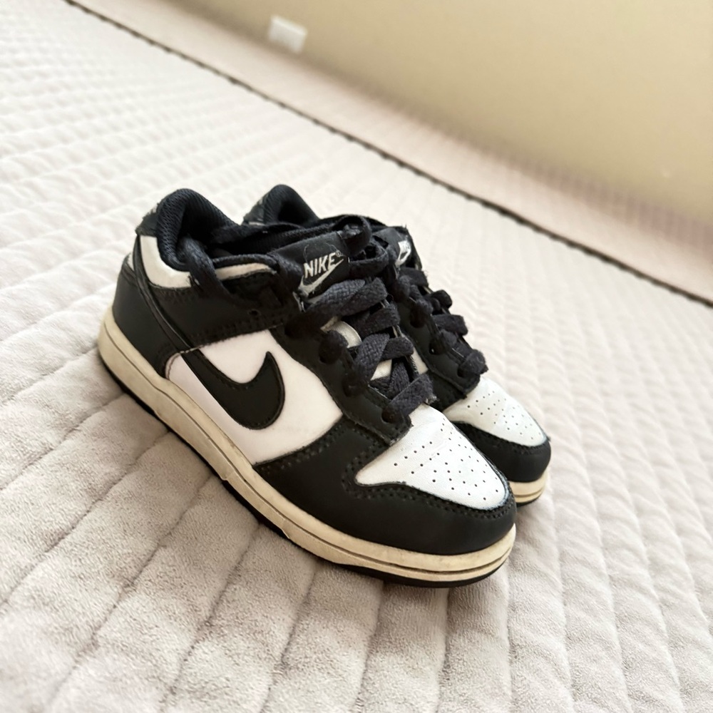 Nike Kids Black and White Sneakers